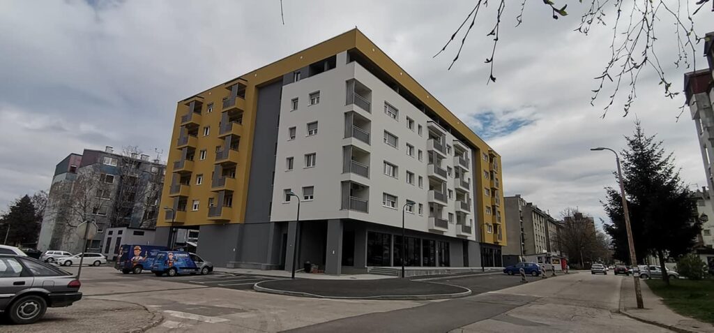 Novi incident u Bihaću! Muškarac vrijeđao radnicu kladionice, reagovala policija