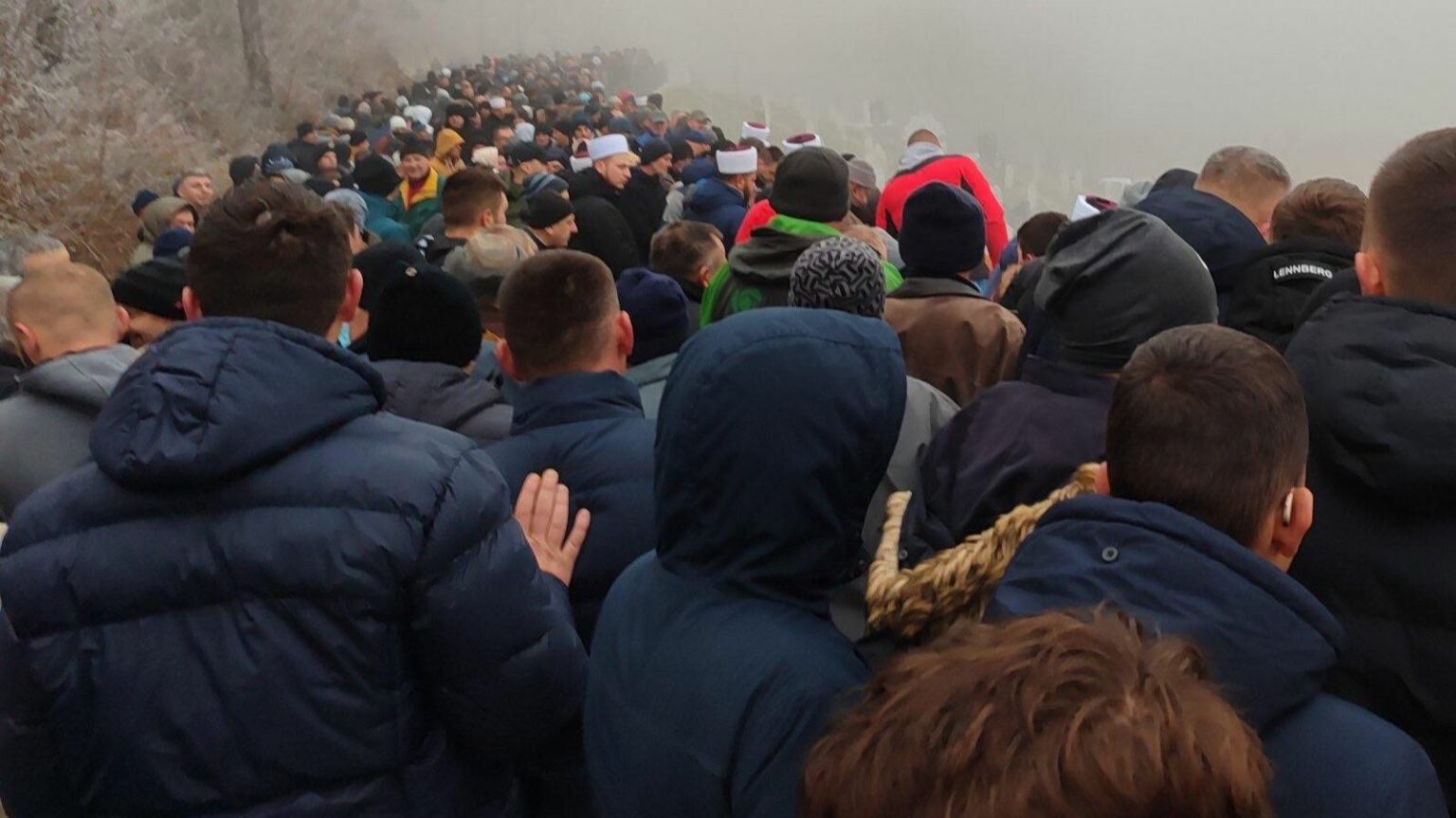 Tužan dan u BiH! Klanjana dženaza mladićima koji su poginuli u saobraćajnoj nesreći u Hrvatskoj