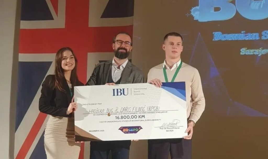 Učenici „Richmond park college“ iz Bihaća među najboljim srednjoškolcima u BiH!