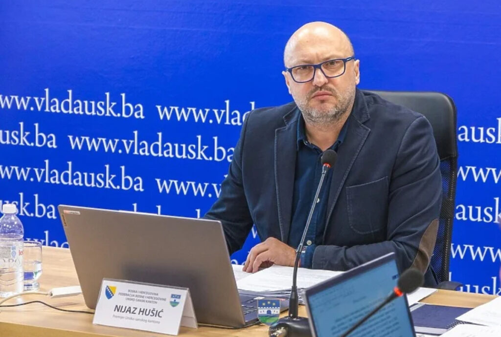 Premijer USK najavio rast plata budžetskim korisnicima, moguća i jednokratna novčana naknada