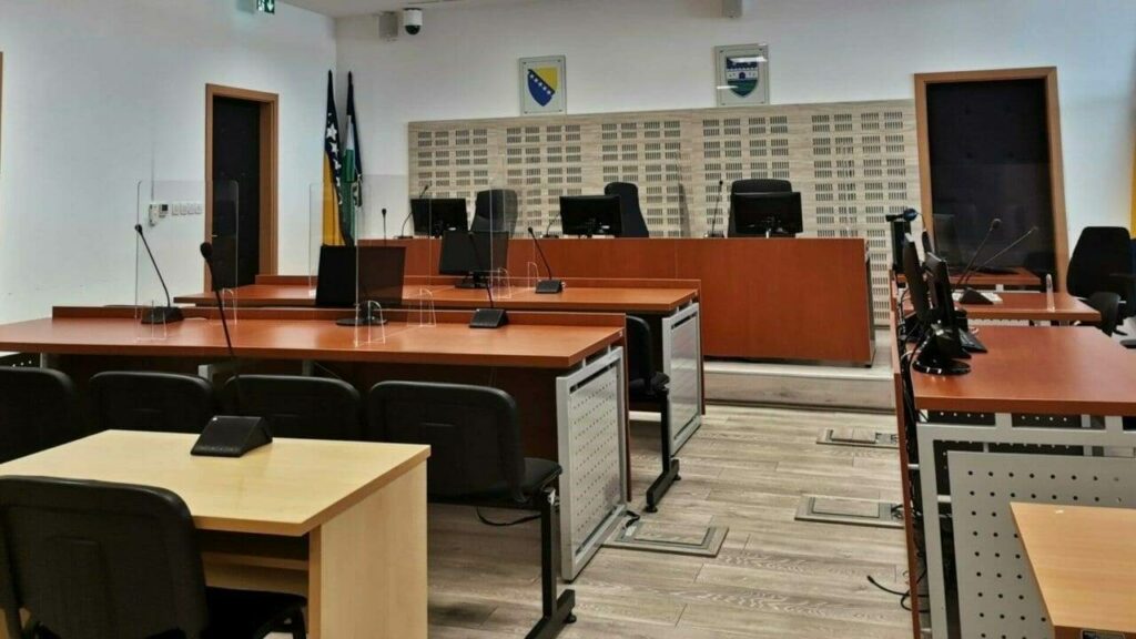 Oglas za posao u Kantonalnom sudu u Bihaću, potrebna dva daktilografa!