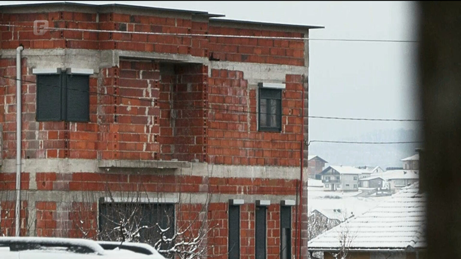 Ljudi grade kuće, ne traže dozvole, vlasti nesposobno šute