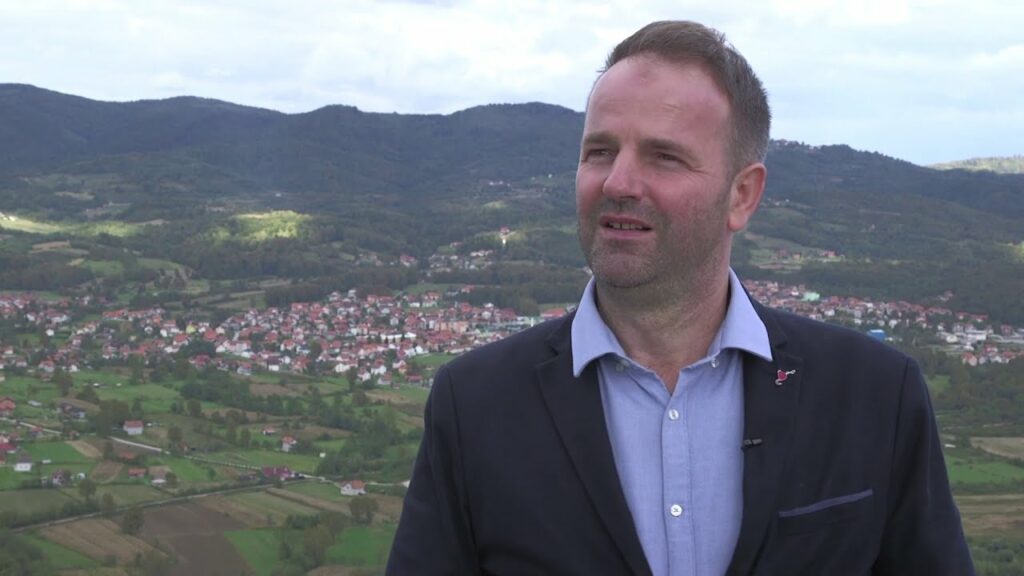 (VIDEO) Suad Bešlić se iz Njemačke vratio u BiH, pa pokrenuo biznis proizvodnje prvih bh. vatrogasnih vozila