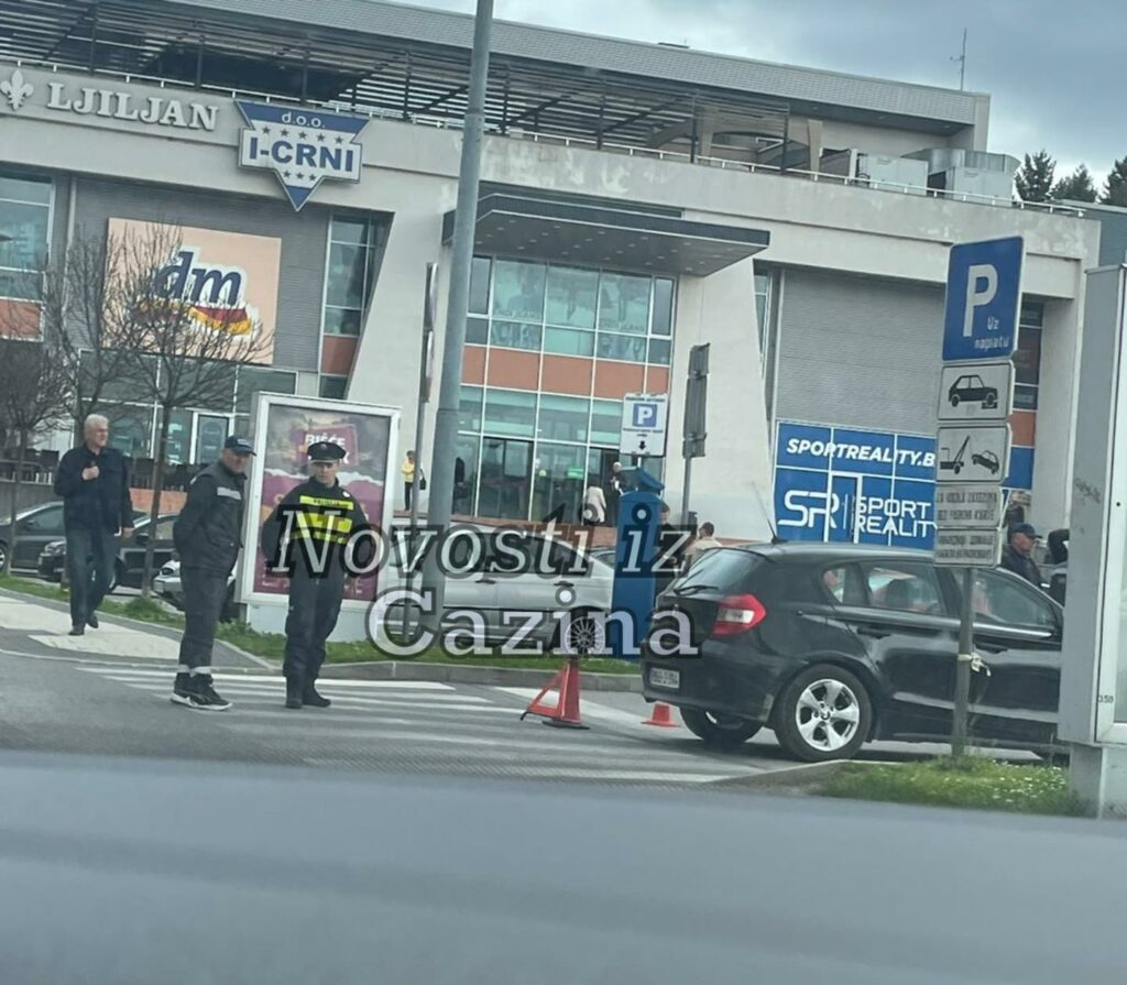 Saobraćajna nesreća u Cazinu, kod TC Ljiljan udaren pješak