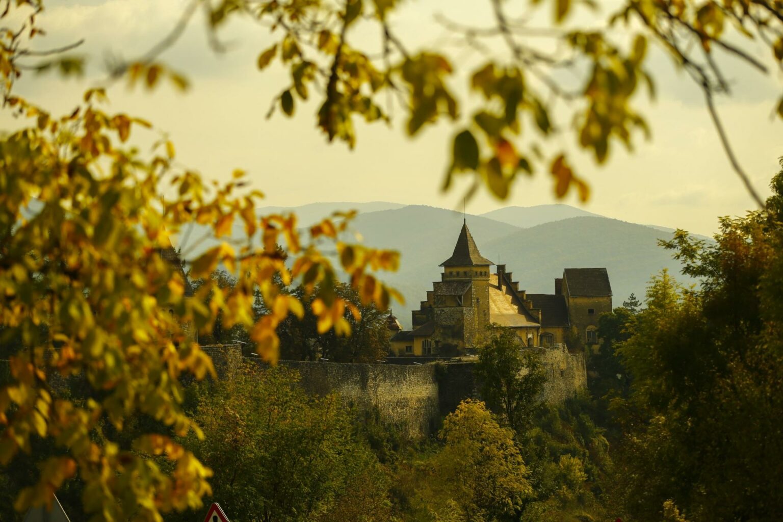 “Selam alejk! Smrt fašizmu!” I Drakula i Tito živjeli u jedinom dvorcu u BiH!