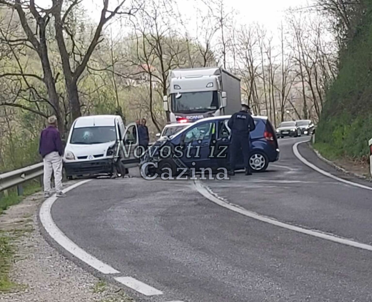 Saobraćajna nesreća u cazinskom naselju Pećigrad