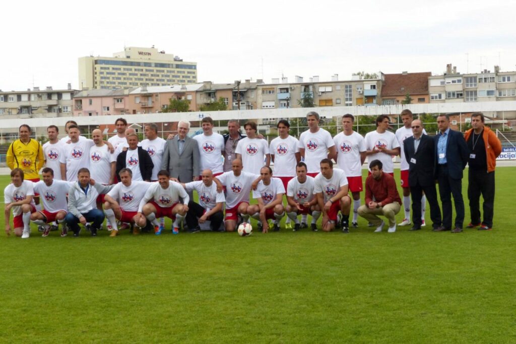 Hrvatske legende igraju za djecu “Duge”