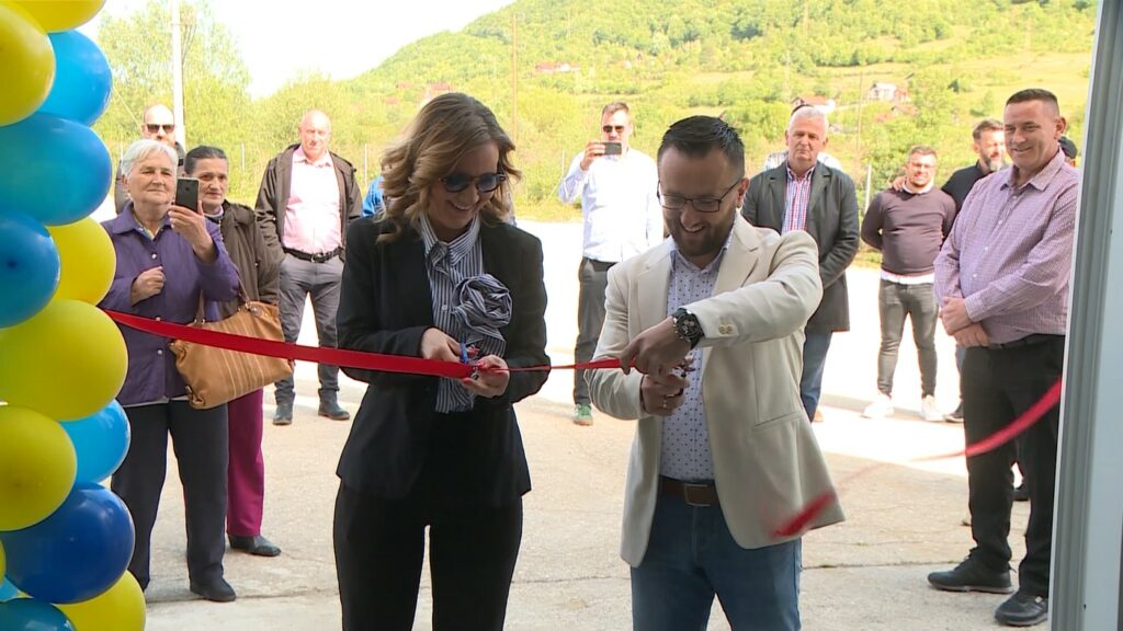 Kompanija “Babilon” otvorila fabriku u Bihaću (FOTO)