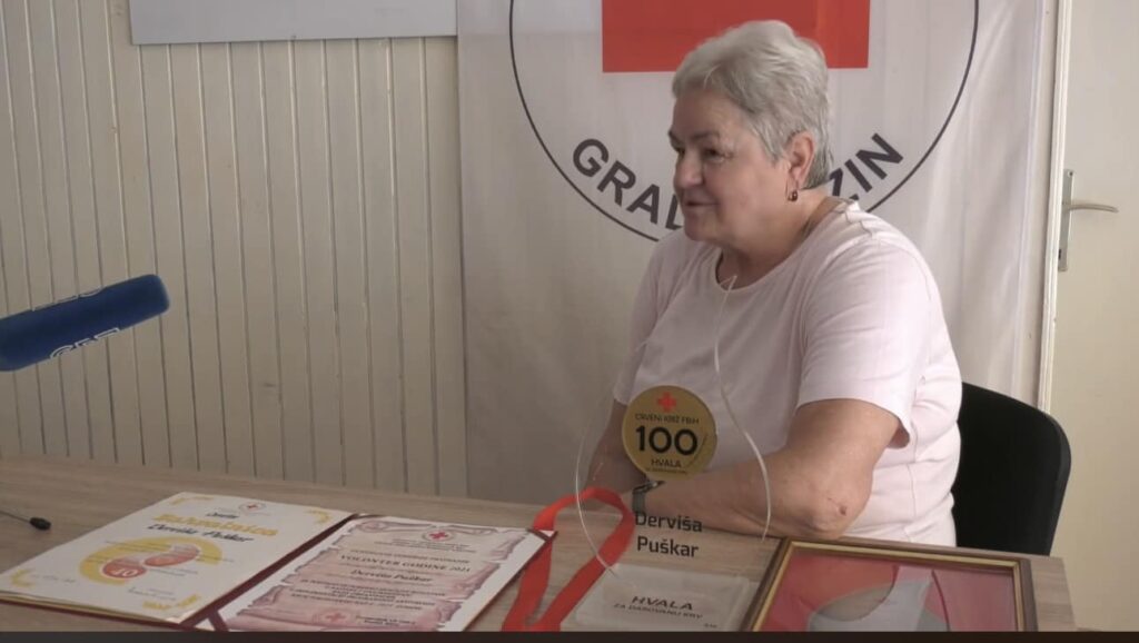 Cazinjanka Derviša Puškar u svojih 69 godina života donirala krv preko 100 puta!