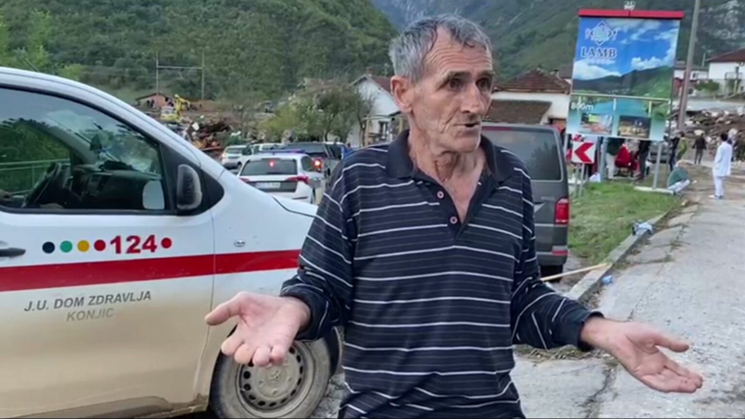 Sin je išao iza mene, odjednom ga je odnio veliki val (VIDEO)