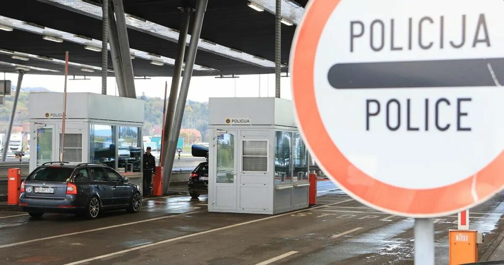 Pokušao prevesti mrtvu ženu na suvozačevom mjestu preko hrvatske granice