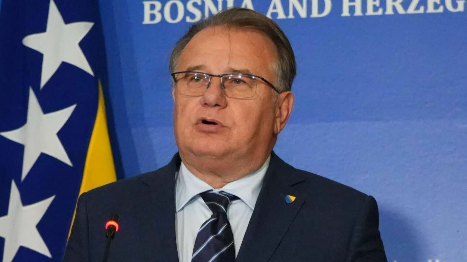 Trojka, NES, BHI – Kasumović Fuad i Naprijed sutra potpisuju sporazum o saradnji na svim nivoima