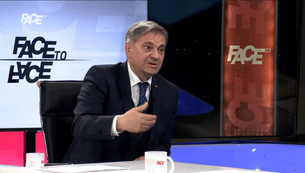 Čović ne može više sjediti u dvije koalicije. Ako bira Dodika – neka s njim usvaja izborni zakon!