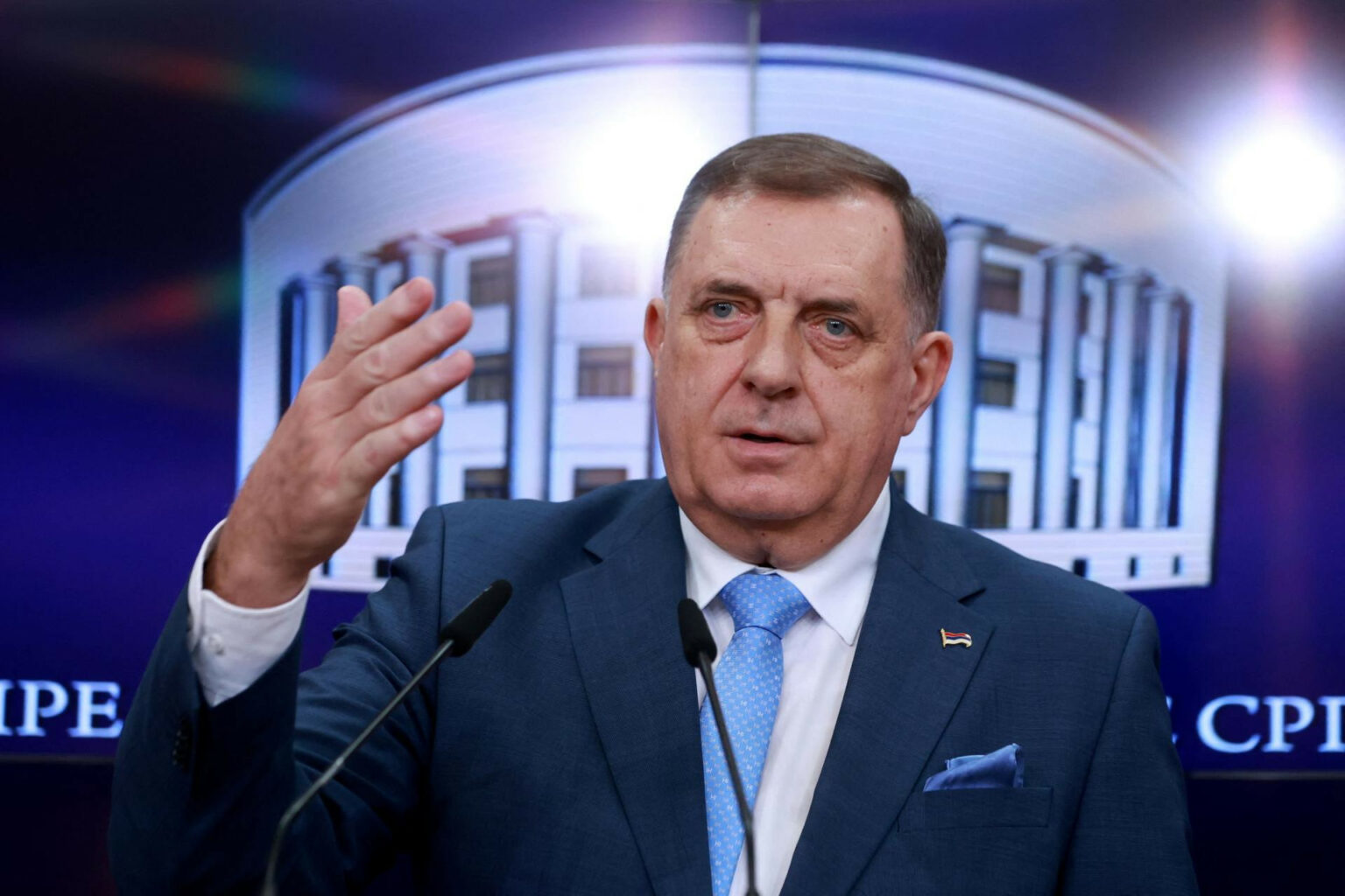 Dodik tvrdi da su stranci vjekovni neprijatelji Srbima