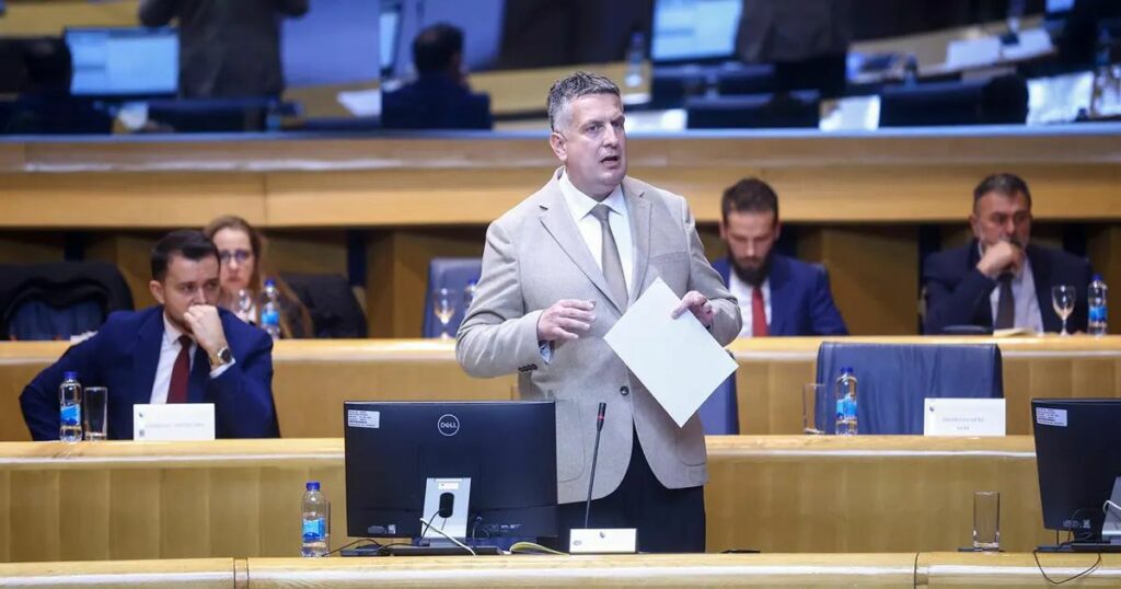 Osam delegata podnijet će zahtjev za hitnu sjednicu Doma naroda