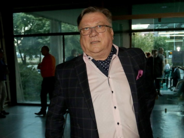 Halid Bešlić otkazao još jedan koncert zbog zdravstvenih problema