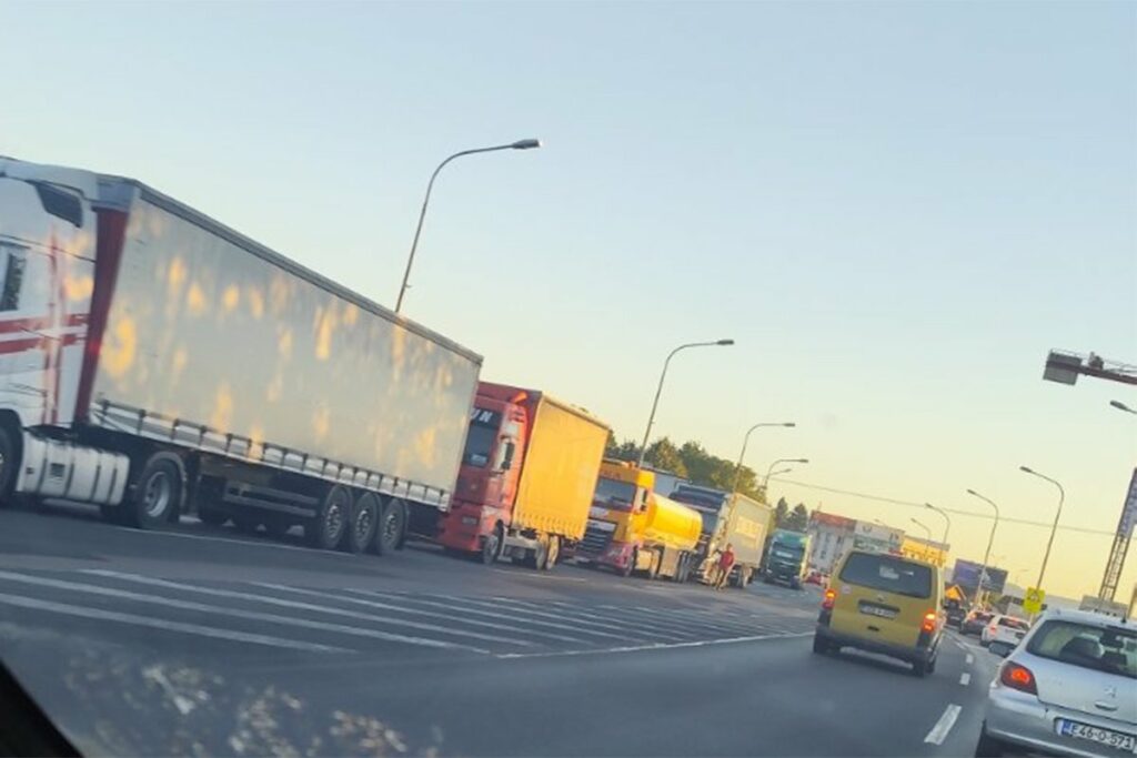 Počeo protest bh. autoprijevoznika, najavljena blokada svih bitnijih putnih pravaca u BiH