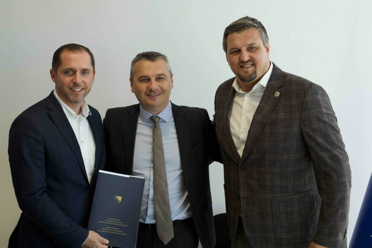 Bihać osigurao sredstva za asfaltiranje puta Sokolac–Dobrenica–Jezera