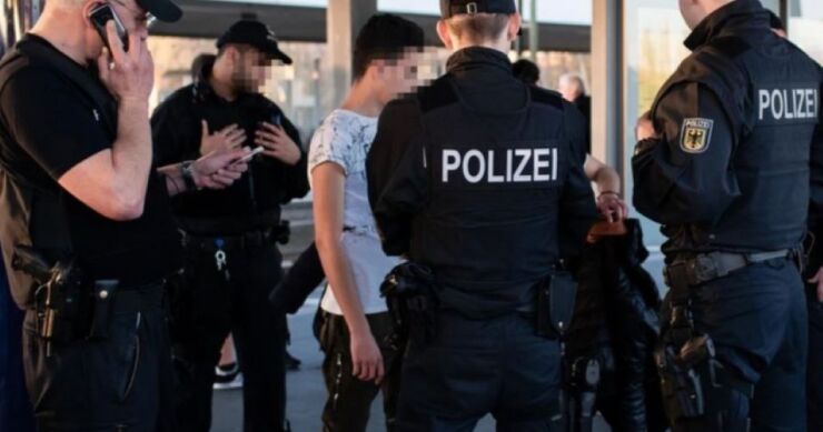 Otac i sin krali po Njemačkoj