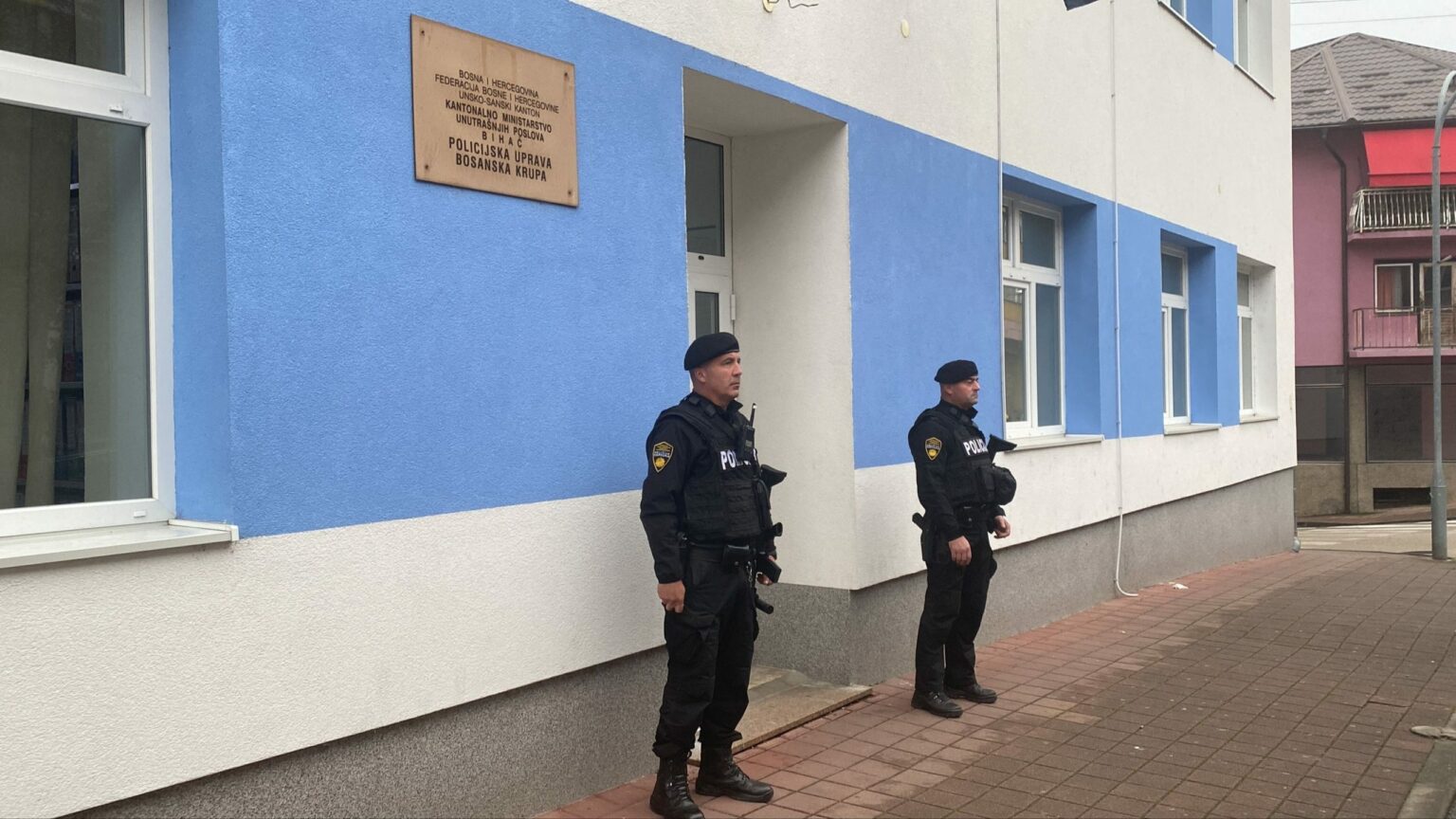 Produžene mjere zabrane petorici osumnjičenih za terorizam u Bosanskoj Krupi