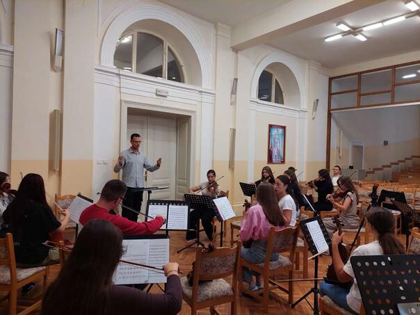 Na muzičkom kampu za mlade virtuoze koncerti bh. solista i talentiranih violinista