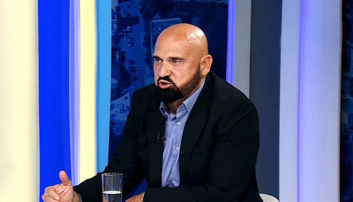 Sutra da se kandidujem za bilo koju poziciju u ovoj državi, ljudi bi glasali za mene