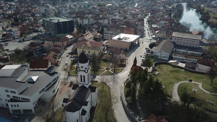 Pijana kćerka fizički se obračunala s ocem, reagovala policija