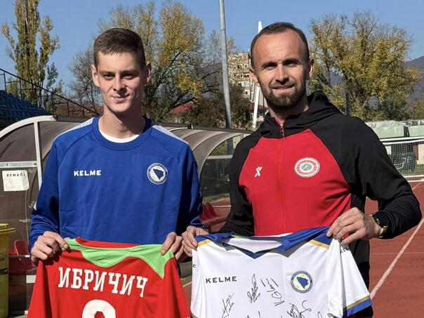 Amel Tuka sve pozvao na humanitarnu aukciju “Dres za Adija”, za liječenje Adija Mujičića iz Žepča