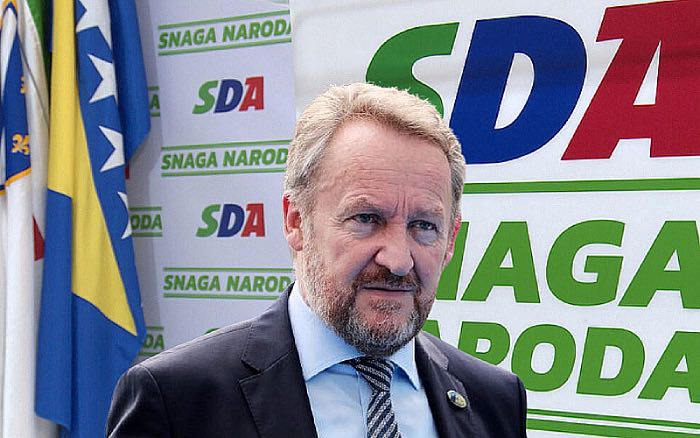 Kako je Izetbegovićeva želja “da Bošnjaci vladaju gdje su većina”, napravila paniku među ostalima