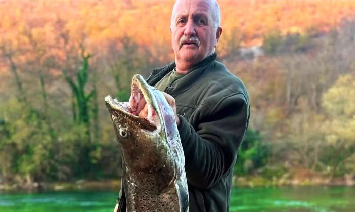 Svaka čast! Safet Bužimkić u rijeci Uni upecao mladicu od 117 cm i 16,8 kg!