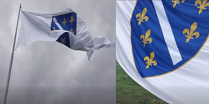 U Sanskom Mostu podignuta velika zastava Republike BiH povodom Dana državnosti (VIDEO)