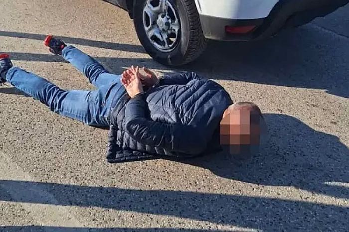 Uzeo novac pa završio u rukama policije