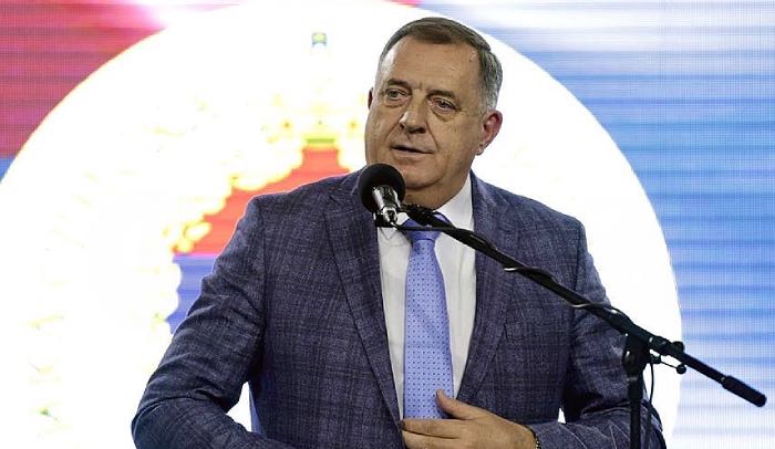 Bošnjake nazvao „Turcima“ i „amebama“