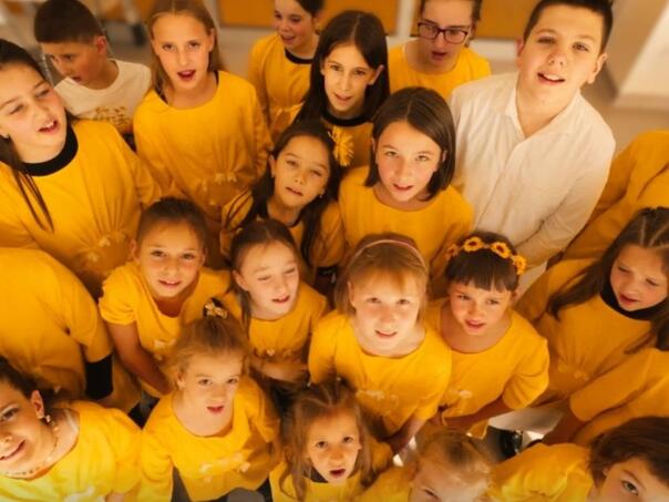 Hor Suncokreti iskazuje ljubav prema domovini: “Nigdje nema takav sjaj”