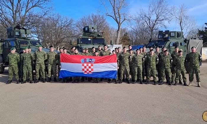 Hoće li građani USK morati služiti vojni rok u Hrvatskoj?