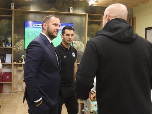 Zeljković posjetio “Zmajeve” pred sutrašnji meč s Rumunijom