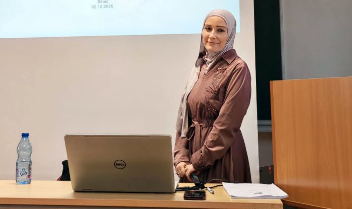 Čestitamo! Bužimljanka Aida Duraković-Jusić magistrirala matematiku na Univerzitetu u Bihaću