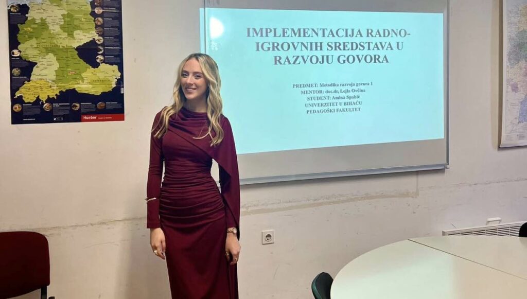 Čestitamo! Amina Spahić iz Bosanskog Petrovca diplomirala na Univerzitetu u Bihaću