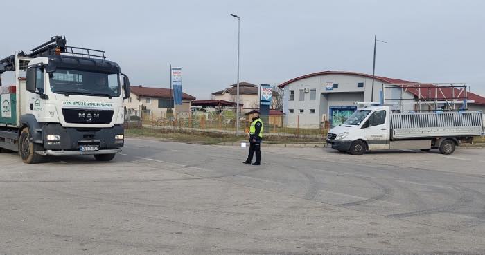 Saobraćajna nesreća u Sanskom Mostu, zatvoren most preko rijeke Sane