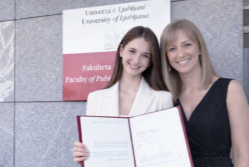 Čestitke! Merima Jusić iz Bužima diplomirala na Univerzitetu u Ljubljani