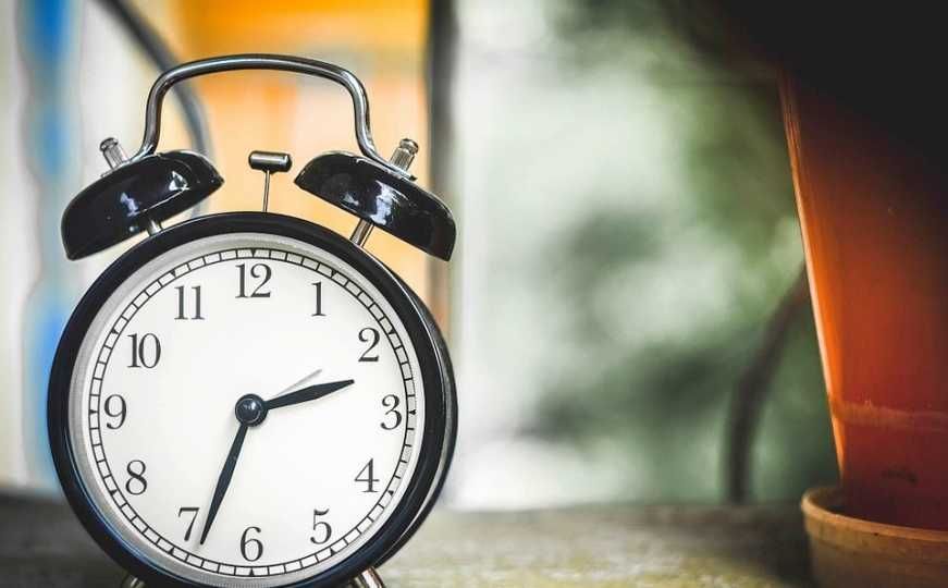Ove godine ljetno računanje vremena stiže ranije, ovo je tačan datum