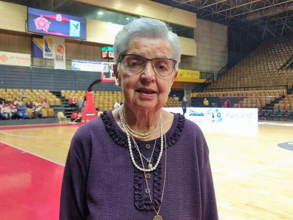 Teta Tidža – srce Tuzle: Više od 60 godina navija za Slobodu