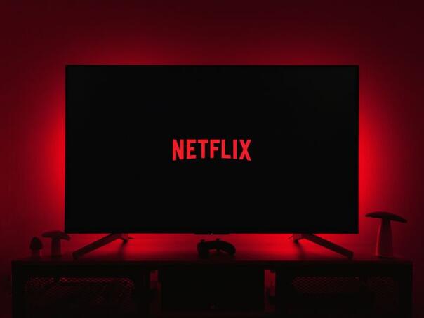 “Netflix” u maju briÅ¡e veliki broj poznatih filmova i serija