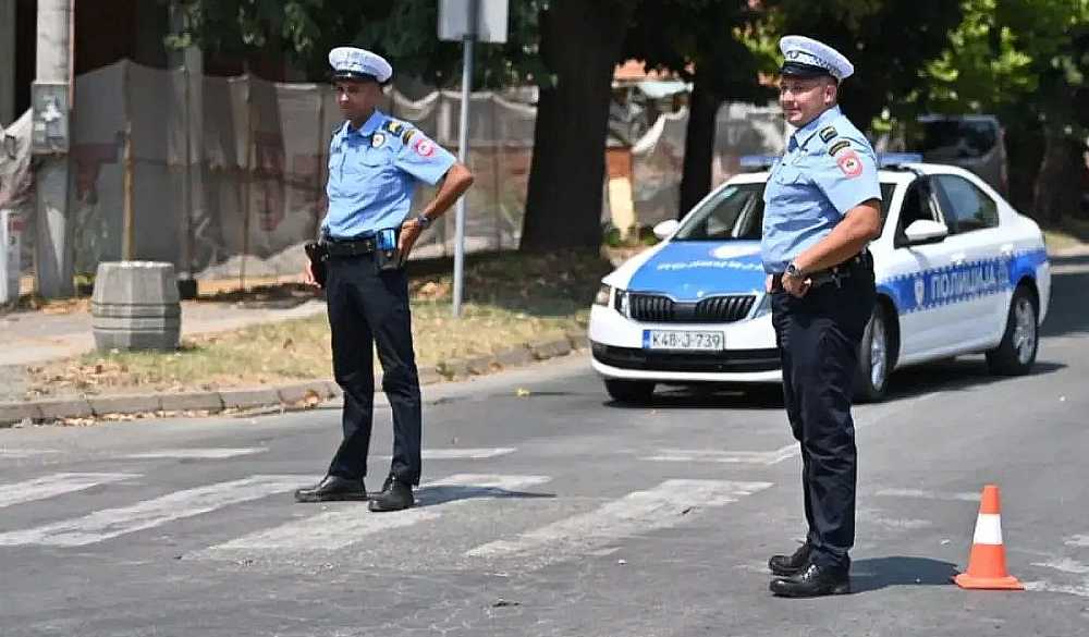 Dijaspora na udaru policije RS-a tokom puta prema Austriji? Putnik tvrdi da je zaustavljen zbog grba s ljiljanima