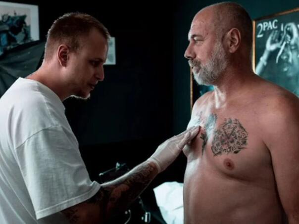 Barbarez se tetovirao prije odlaska na SP: Šta mu je nacrtao tattoo majstor?