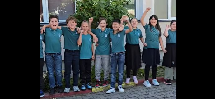 Učenici i profesori Richmond Park Schools Bihać poslali snažnu podršku Vatrenima pred duel s Engleskom (VIDEO)