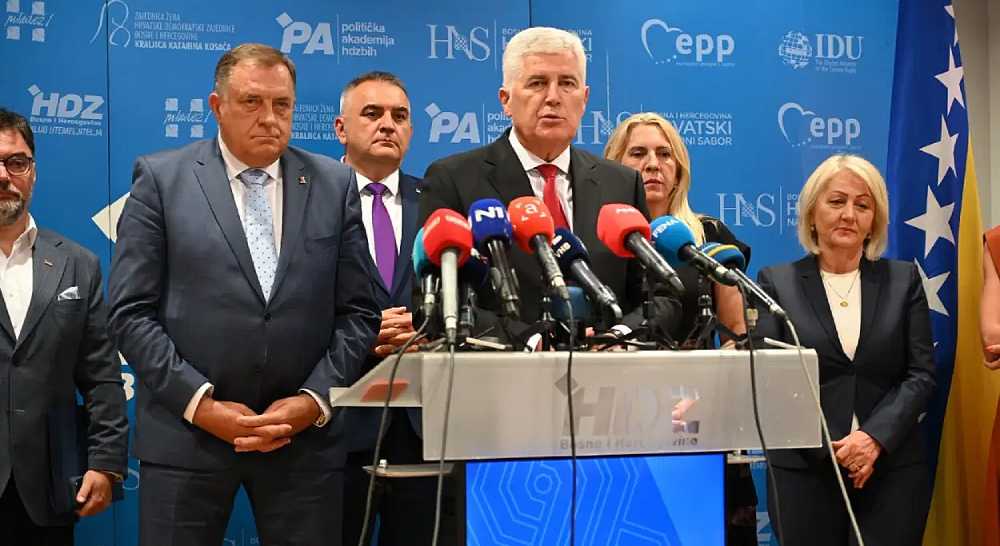 Treba staviti van snage sve odluke koje su donosili visoki predstavnici