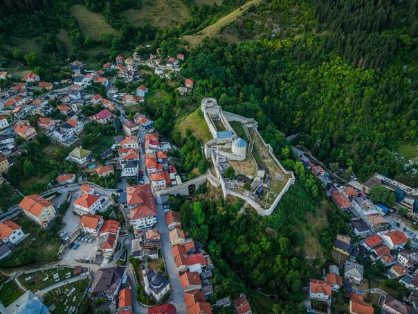 Foto: Grad podno Vlašića priča priče stoljećima – Upoznajte Travnik