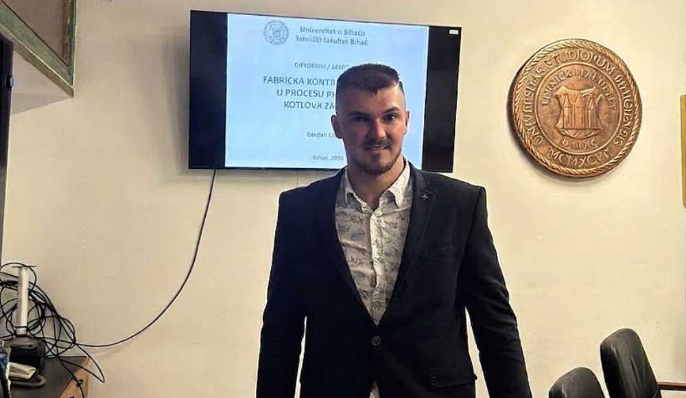Džejlan Eljazović uspješno odbranio diplomski rad