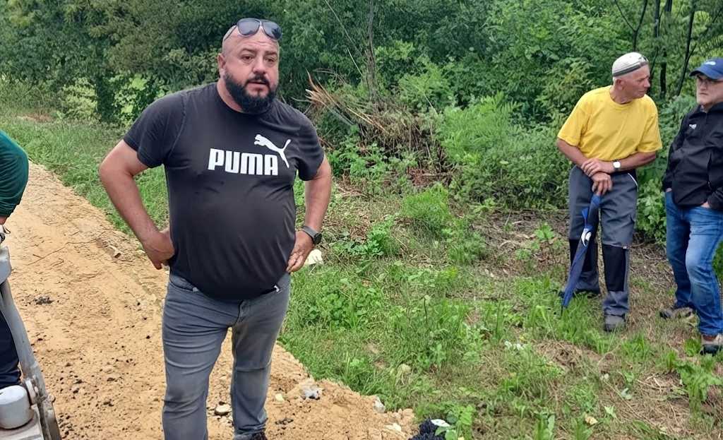 Gradi dom čovjeku koji nije imao osnovne uslove za život